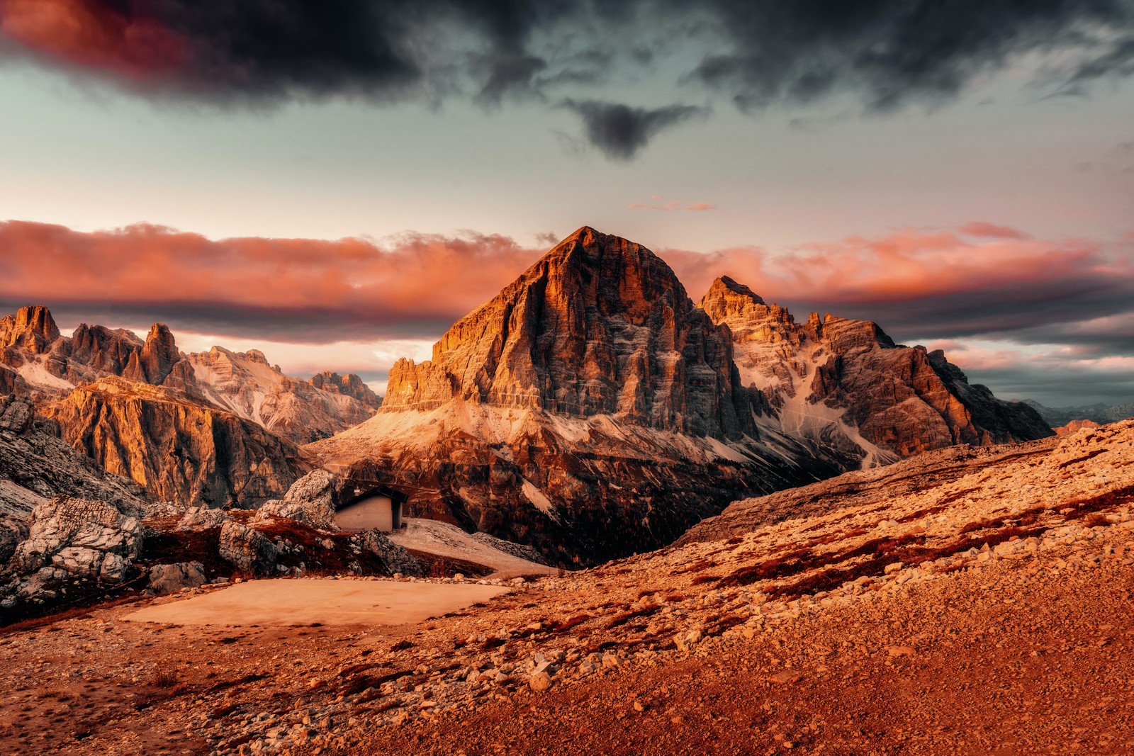 A view of the mountains with a cloudy sky in the background (dolomites, mountain, nature, cloud, natural landscape)