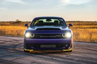 Dodge Challenger SRT Demon 2024 em deslumbrante roxo