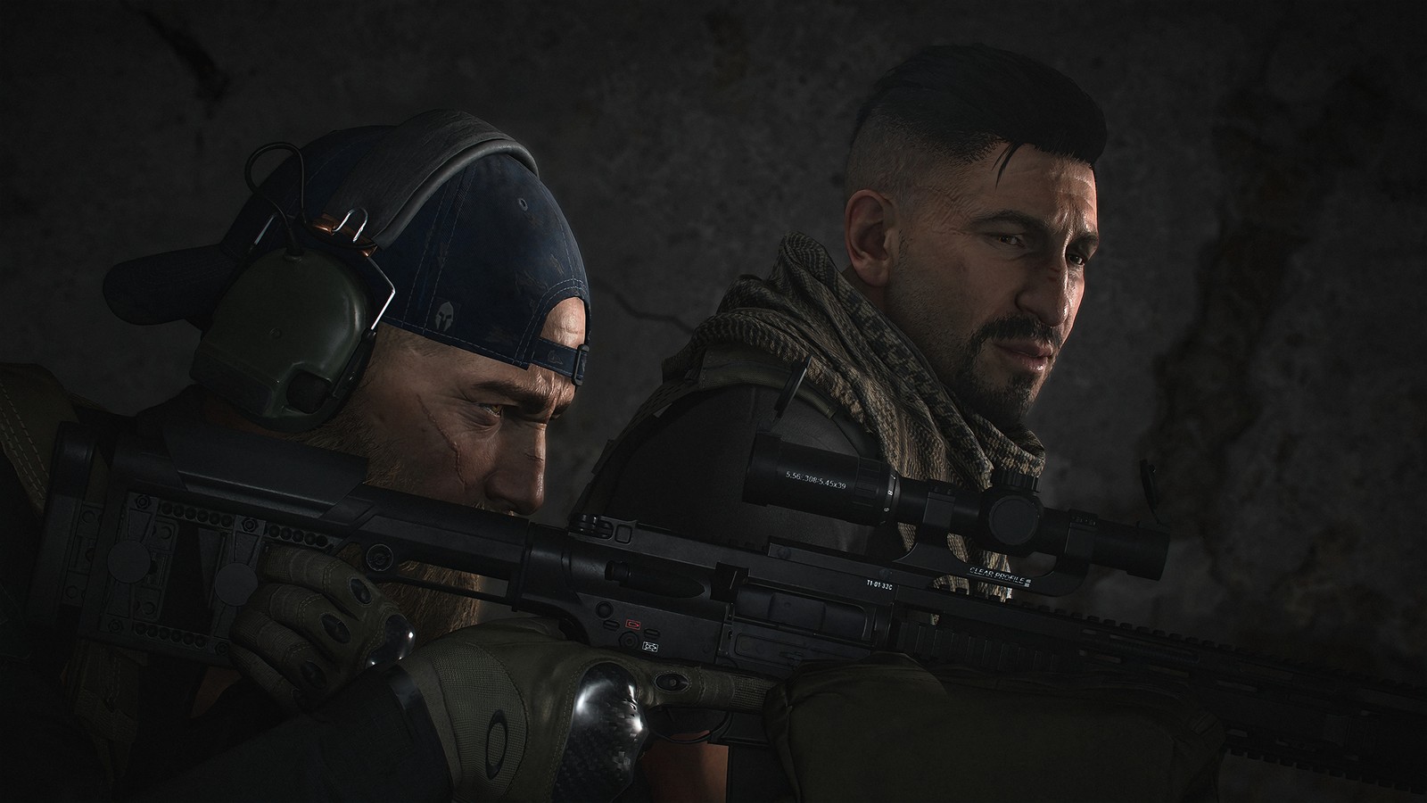 Un couple d'hommes avec un fusil dans une pièce sombre (tom clancys, ghost recon breakpoint, jeu vidéo, nomade, cole d walker)