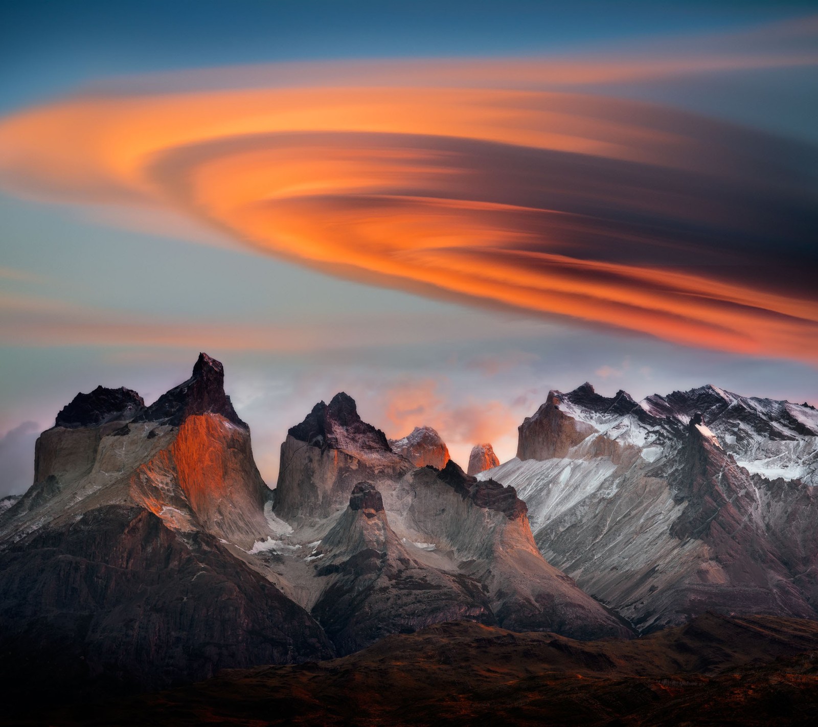 A view of a mountain range with a cloud in the sky (torres del paine national park, los glaciares national park, national park, park, cloud)