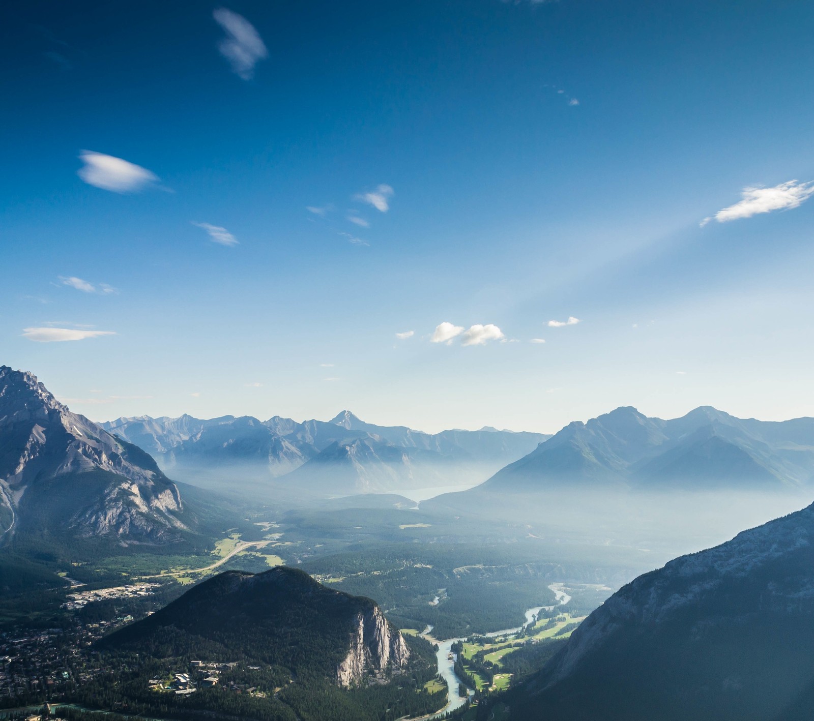 Lade schön, großartig, landschaft, berge, himmel Hintergrund herunter