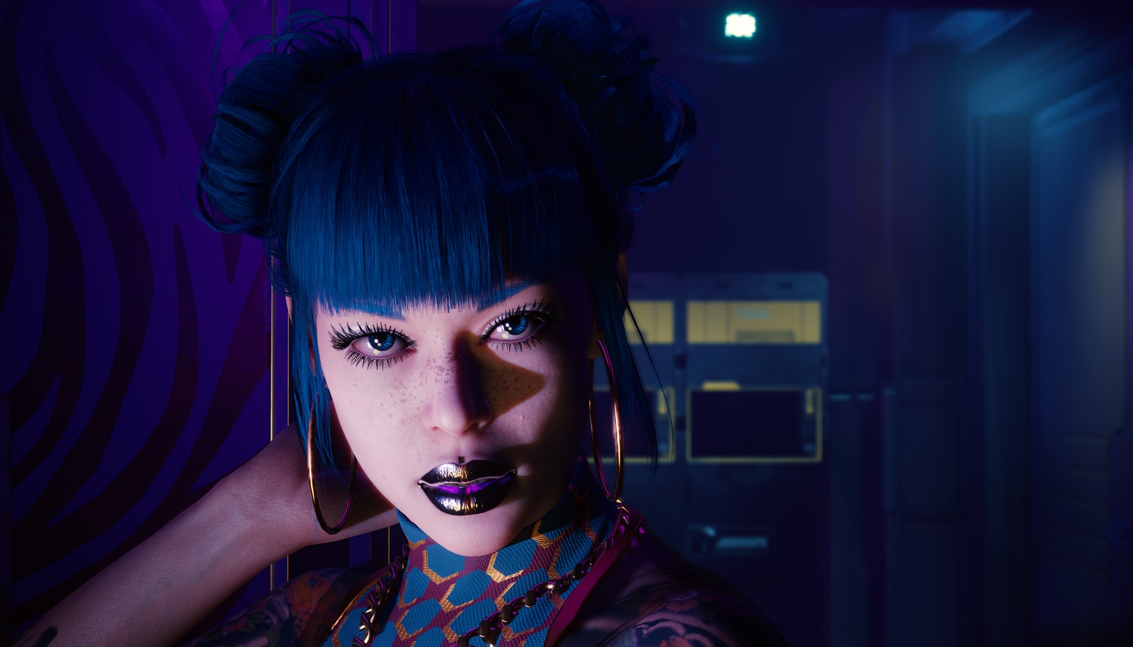 Eine arabische frau mit blauen haaren und piercings posiert für ein foto (cyberpunk, cyberpunk 2077, cyberpunk 2020, schönheit, lippe)