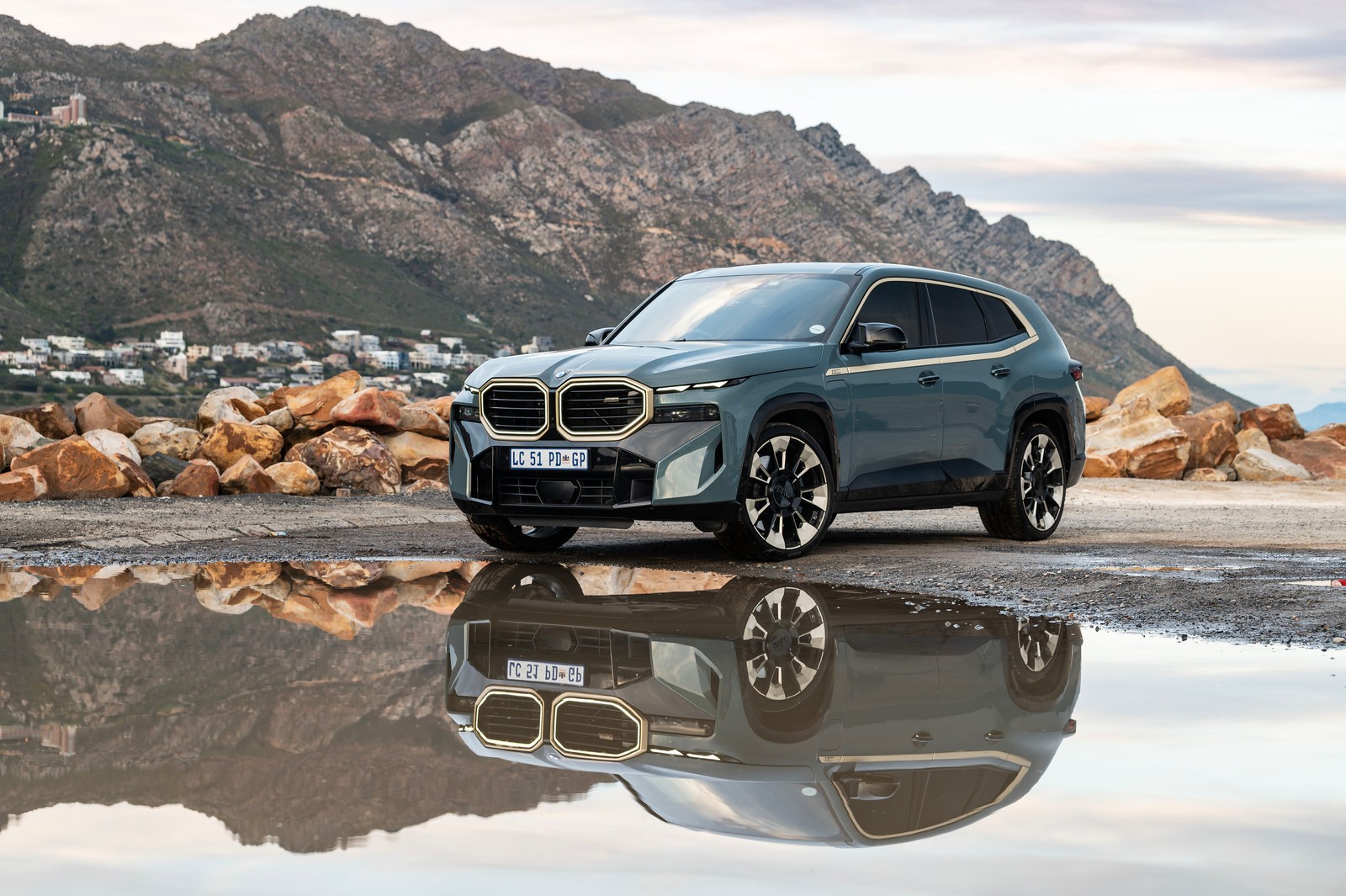 Скачать bmw xm, 2023, производительность suv, машины, обои 4k бесплатно