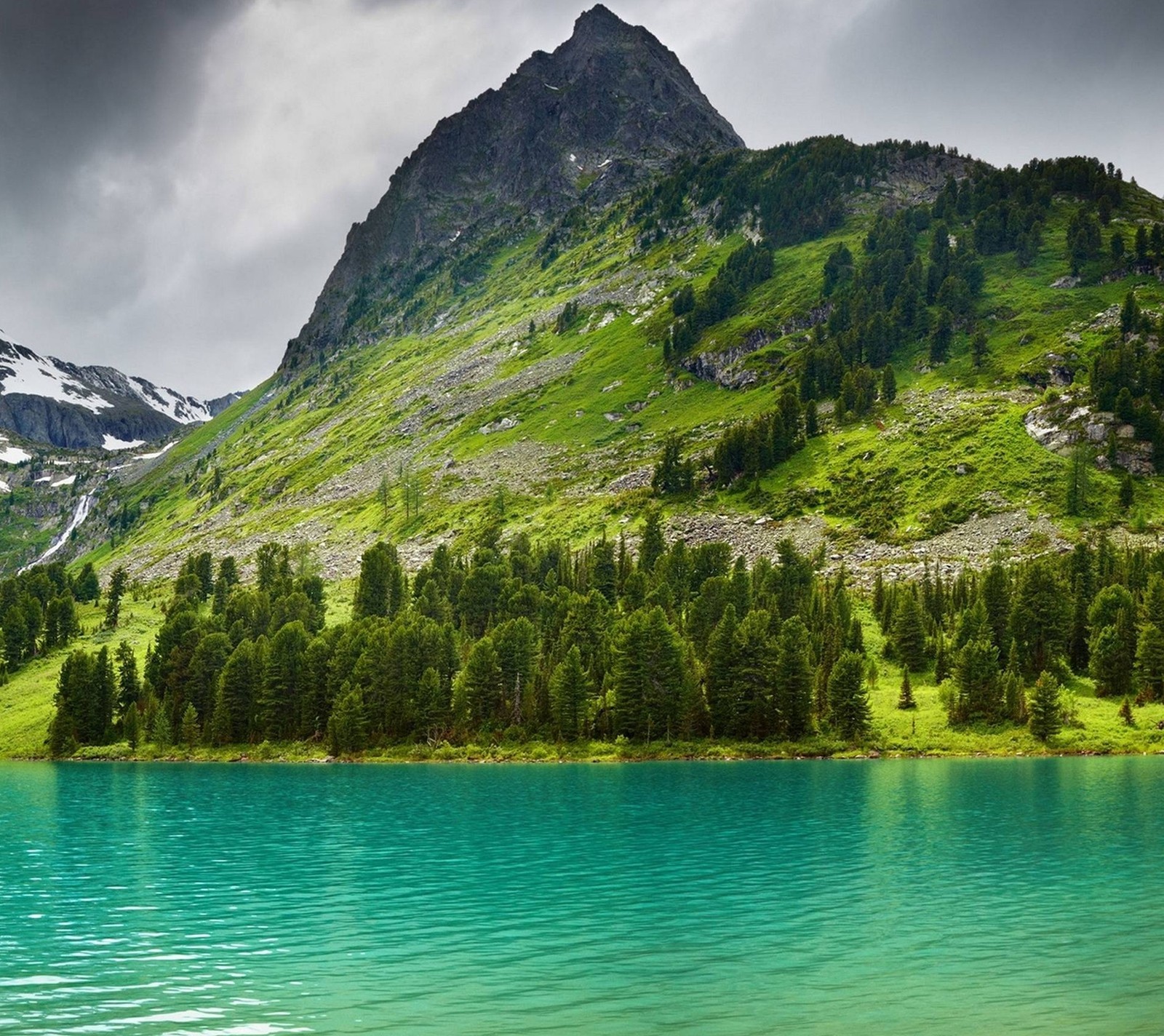 Descargar fondo de pantalla colina, lago, agua