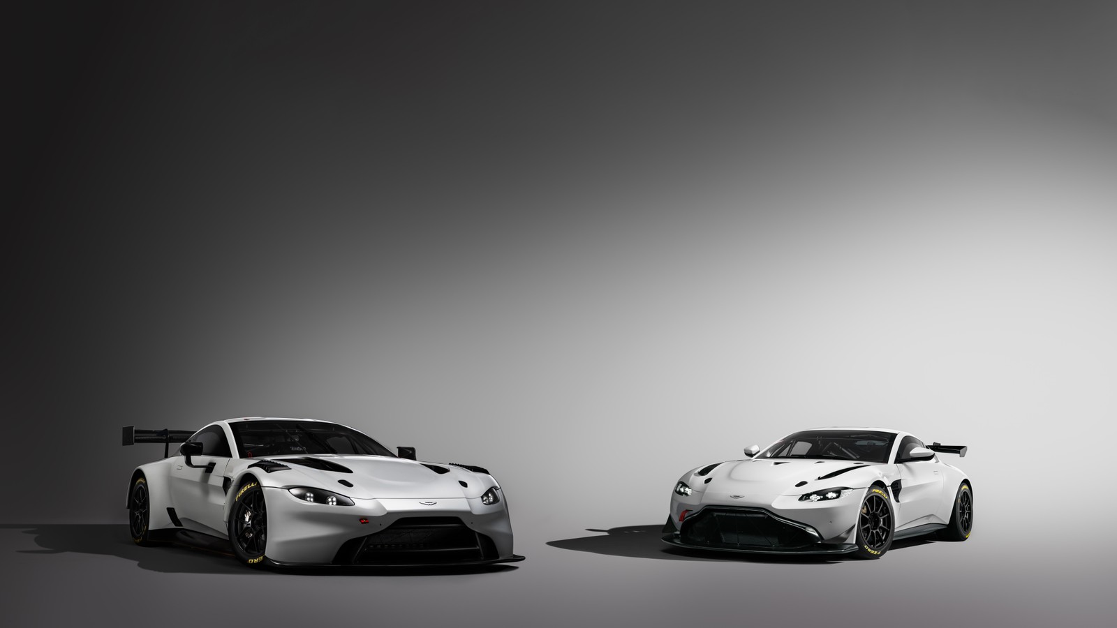 Скачать обои aston martin gt3, aston martin gt4, монохром, 2020, 5k