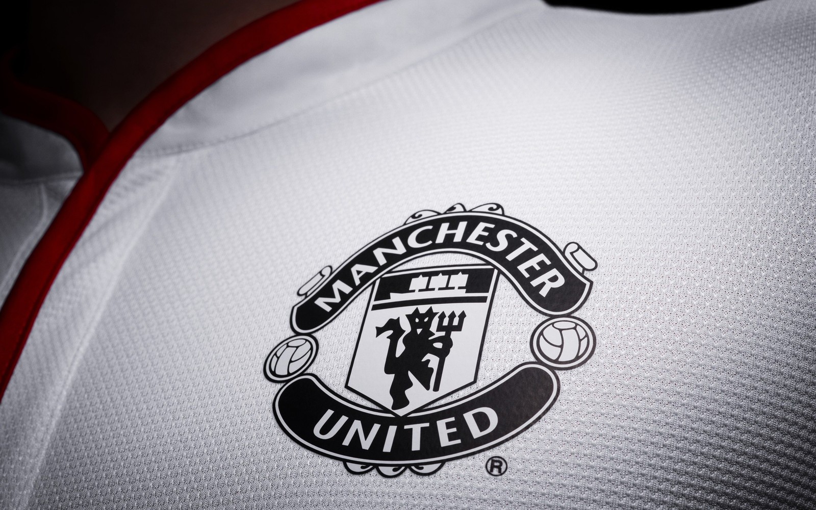 manchester united f c, white, helmet, logo, emblem wallpaper