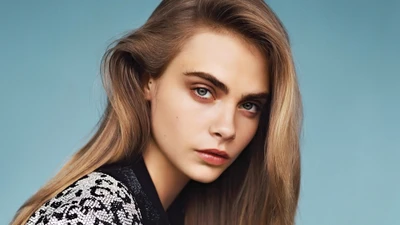 Cara Delevingne : Élégance et Grâce dans le Portrait