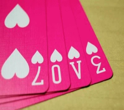 Cartas de juego de amor rosa