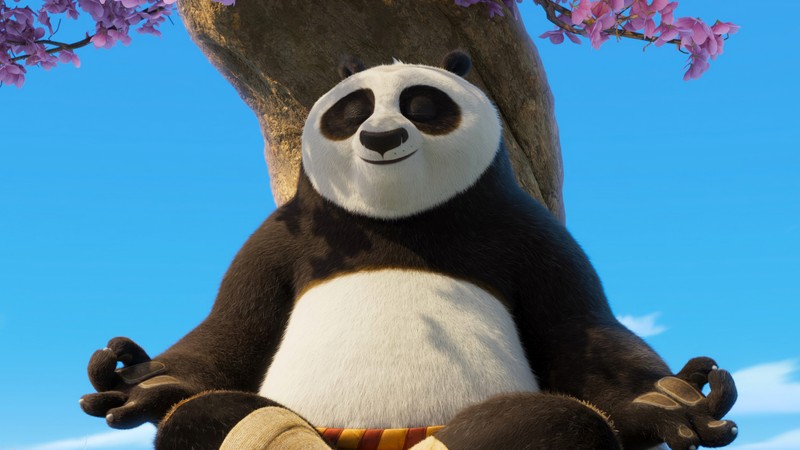 Крупный план панды, сидящей на бревне (по, po, кунг фу панда 4, kung fu panda 4, фильм)