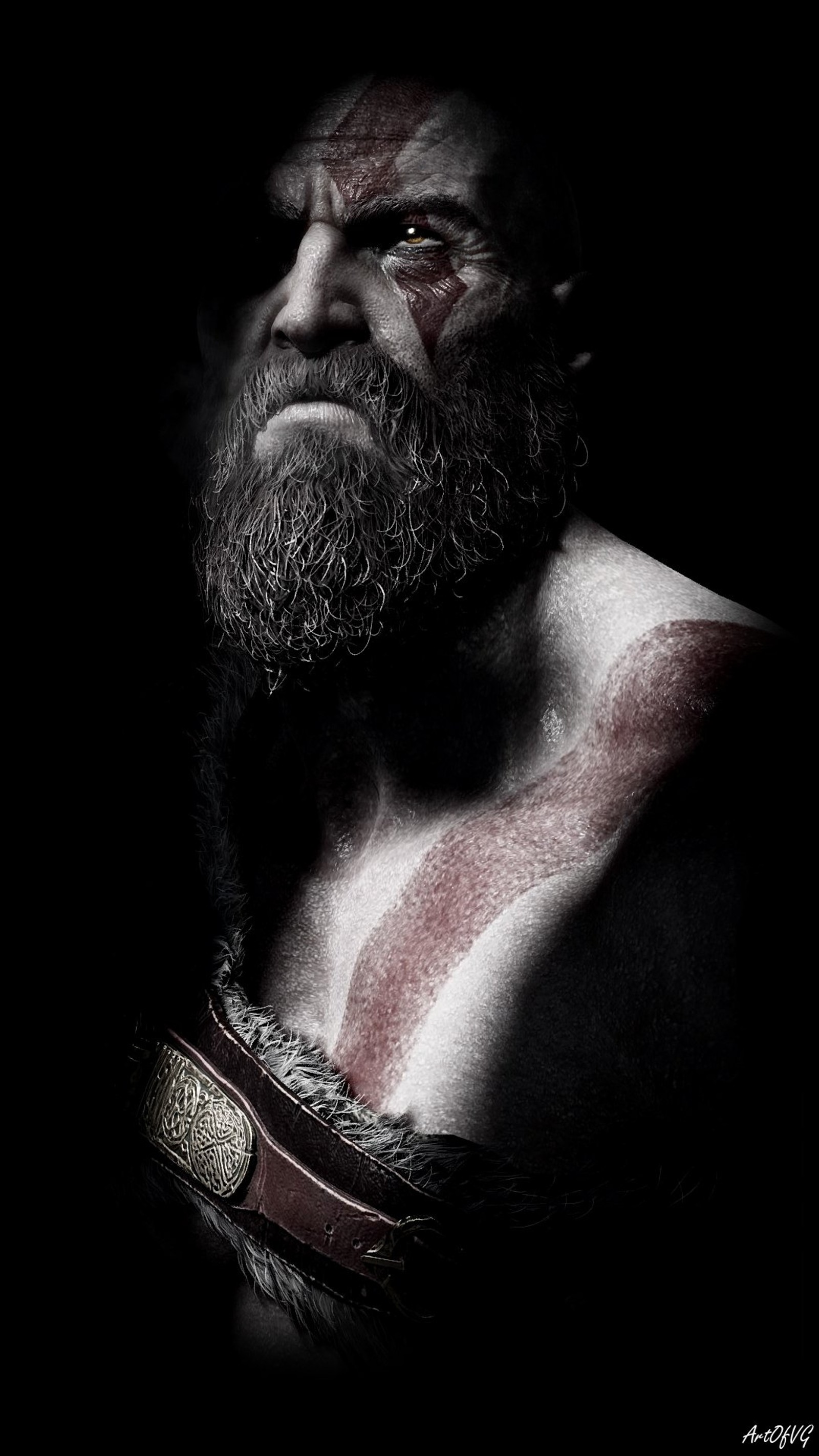 Um close de um homem com barba e uma tatuagem no peito (god of war, deus da guerra 4, god of war 4, gow, kratos)