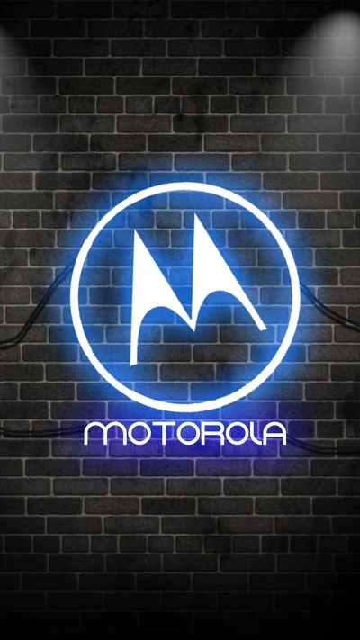 Logotipo da Motorola em neon em uma parede de tijolos