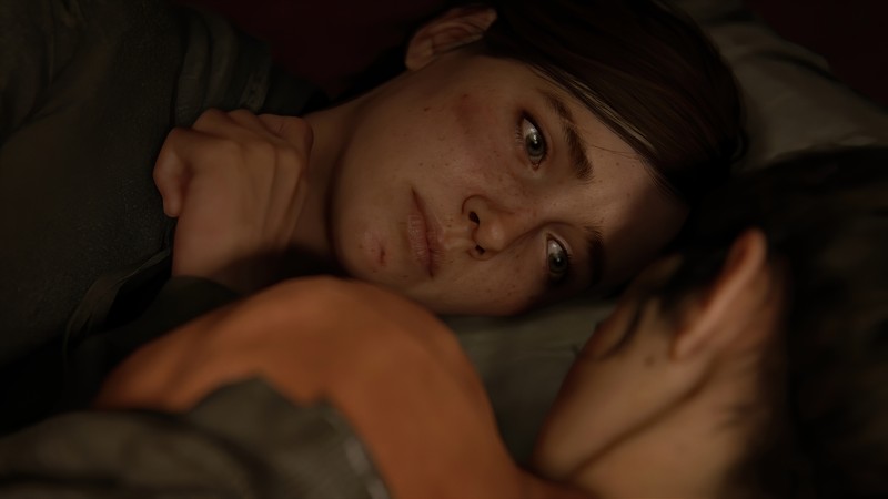 Там лежит женщина в постели с одеялом на ней (the last of us часть ii, the last of us part 2, the last of us part ii, видеоигра, элли)