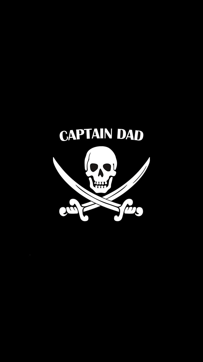 Крупный план черепа и мечей с капитаном дадом (капитан, captain dad, папа, пират)