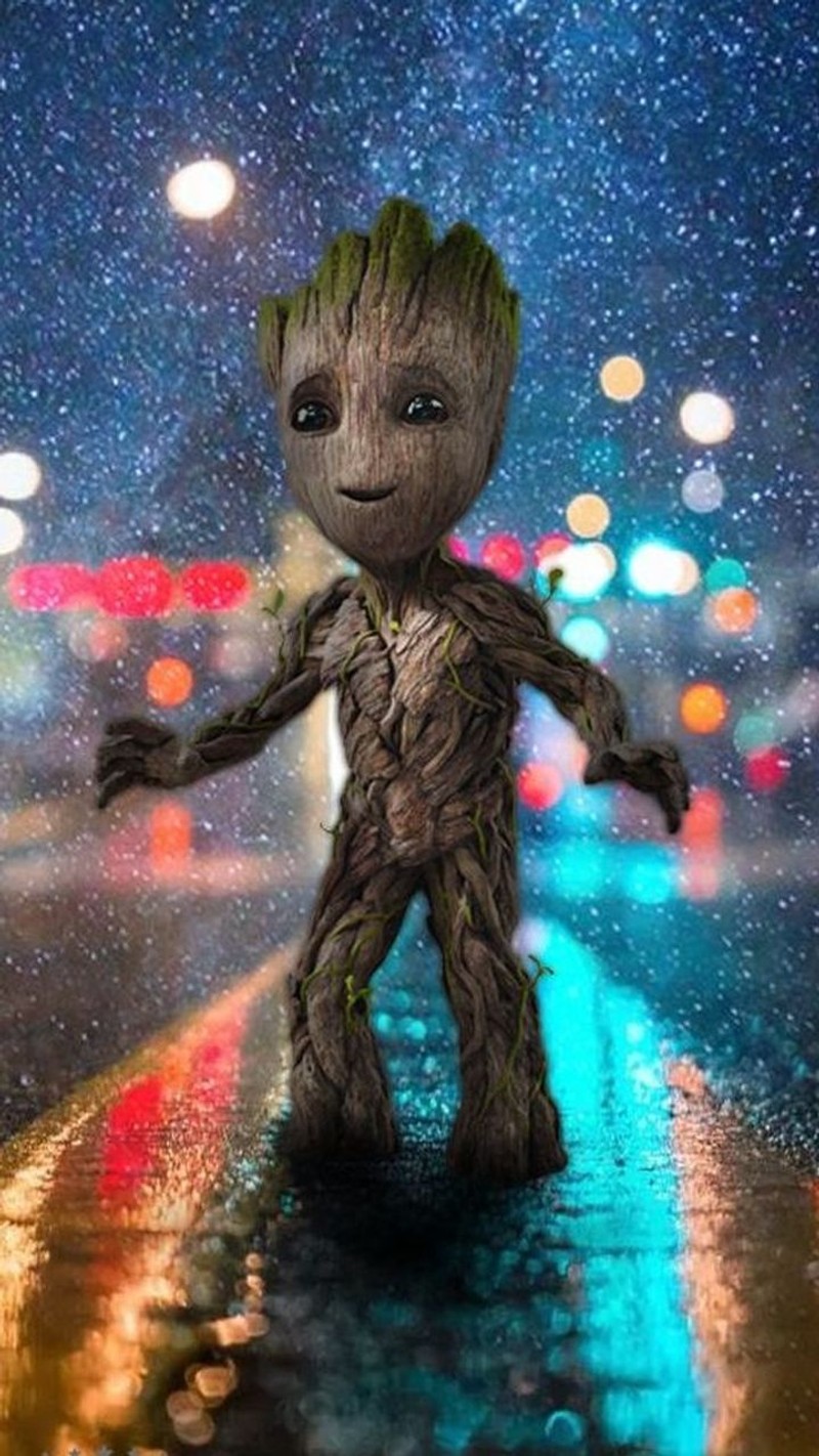 Грутер под дождем у дороги (маленький, грут, groot)