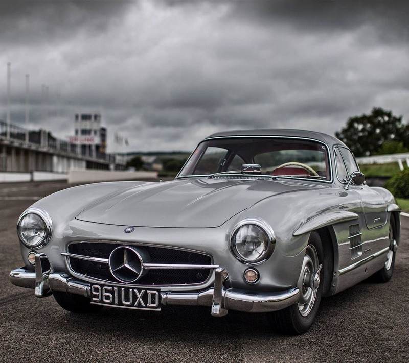 Мерседес 300sl родстер на парковке (abej, beograd, мерседес бенц 300сл, mercedes benz 300sl)