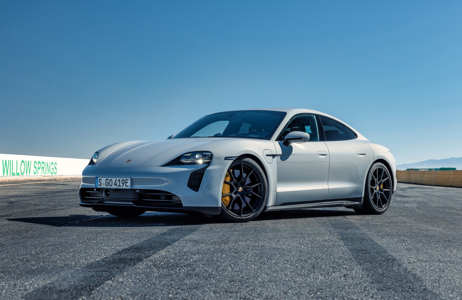 El porsche taycan (porsche taycan gts, 2021, 5k, 8k, coches)