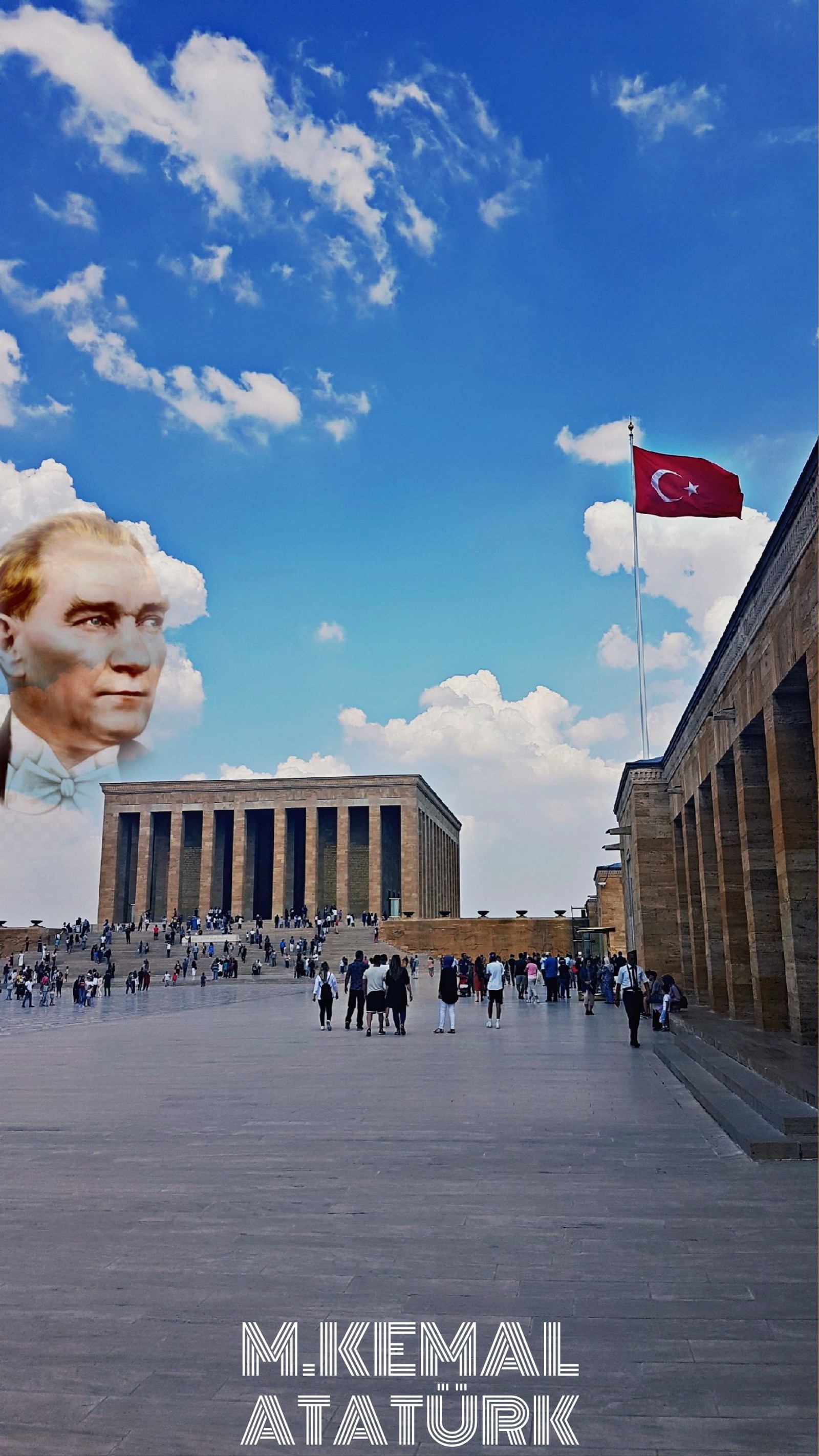 Há uma imagem de um homem com uma bandeira em frente a um prédio (anıtkabir, atatürk, ataturk, bayrak, kemal)