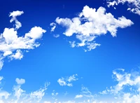 Tranquil Daytime Sky with Fluffy Cumulus Clouds