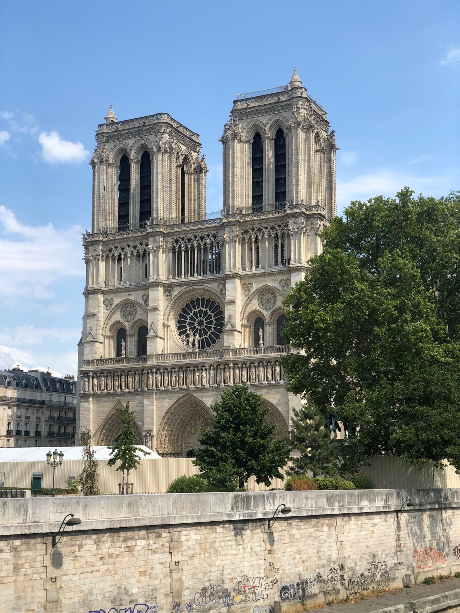 Скачать обои собор парижской богоматери, notre dame de paris, архитектура, достопримечательность, фасад