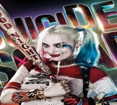 Harley Quinn con un bate de béisbol, con colores vibrantes y un fondo de "Escuadrón Suicida".