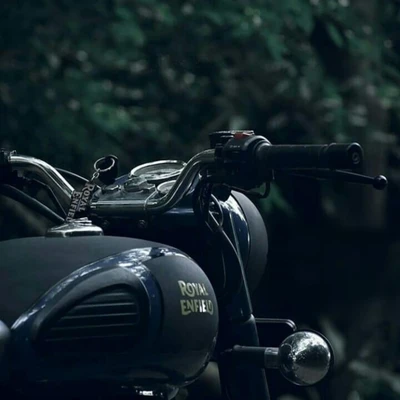 royal enfield, classique, 350, 500, battle green