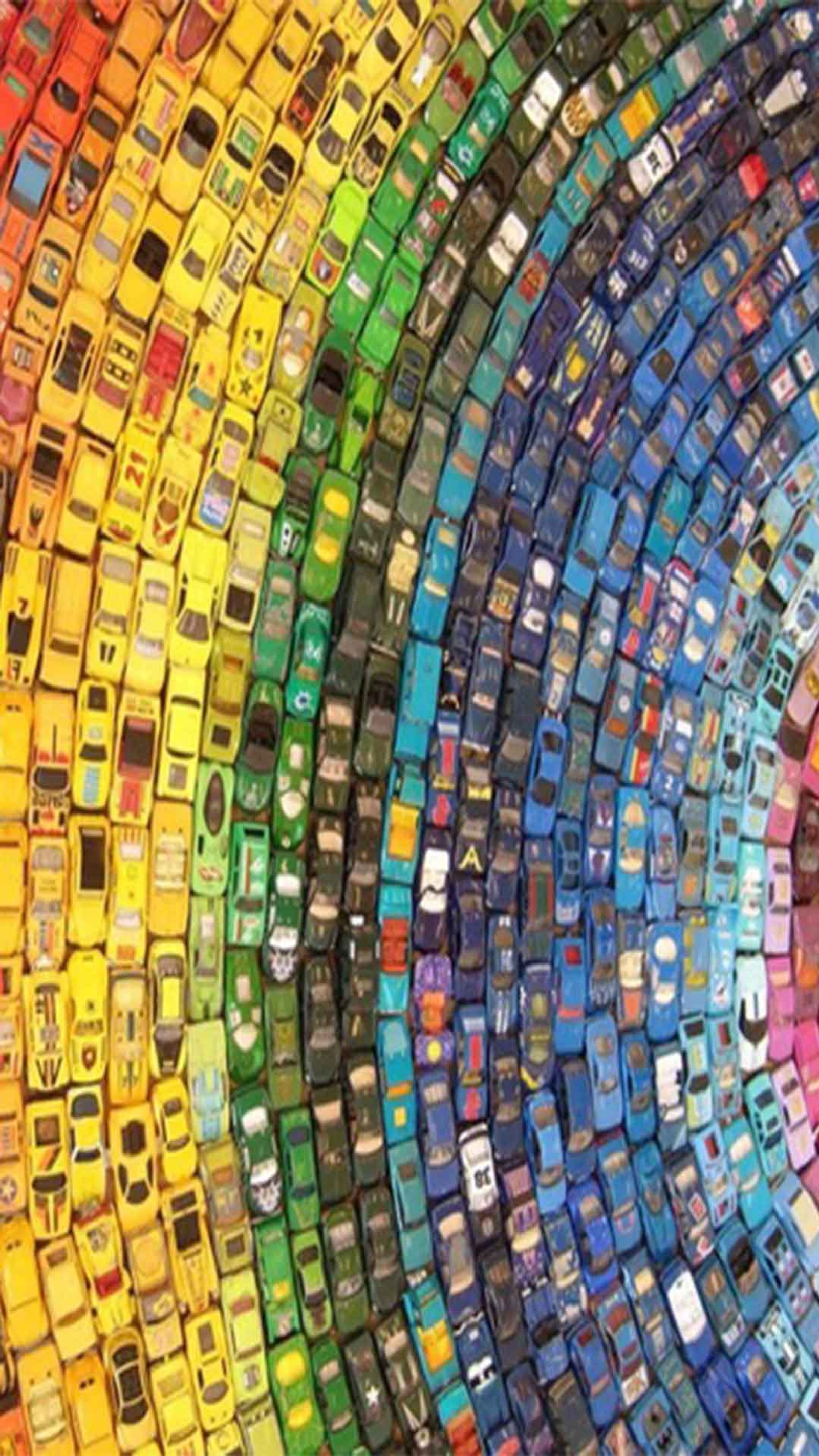 Um close de um círculo colorido de celulares (carros, colorido)