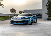 Ferrari SF90 Stradale Assetto Fiorano 2021 en Azul Impactante – Exhibición de Supercoches Híbridos