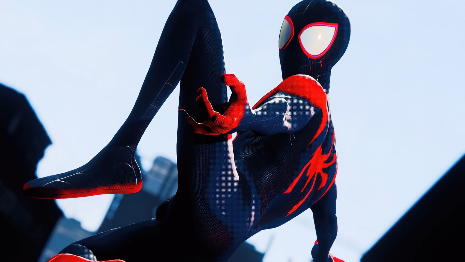 Spiderman en un traje negro con acentos rojos y una capucha roja (miles morales, superhéroe, superhéroes de marvel, marvel superheroes, juegos)