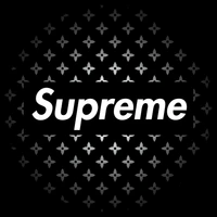 Logo de Supreme sobre fondo negro con patrón monocromático