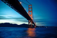 Ponte Golden Gate ao pôr do sol: uma vista deslumbrante da noite sobre a baía de São Francisco