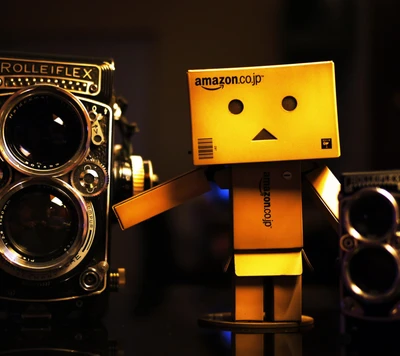 Danbo mit Vintage-Kamera: Eine kreative Fusion von Modern und Klassik