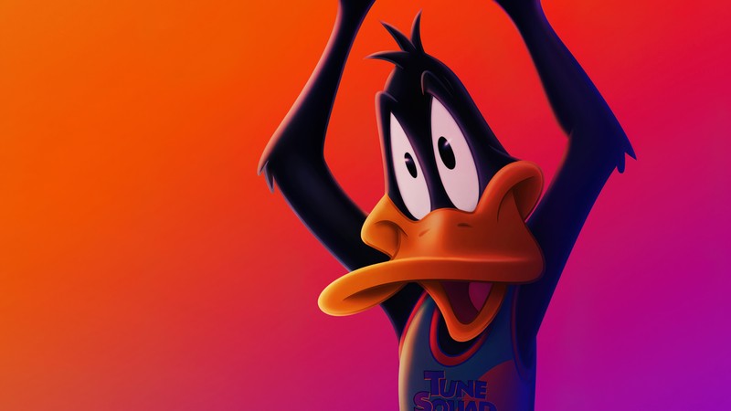 Крупный план мультяшной птицы с теннисной ракеткой (даффи дак, daffy duck, космический джем 2, space jam 2, фильм)