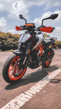 Серия KTM Duke: Элегантный дизайн и производительность на показе