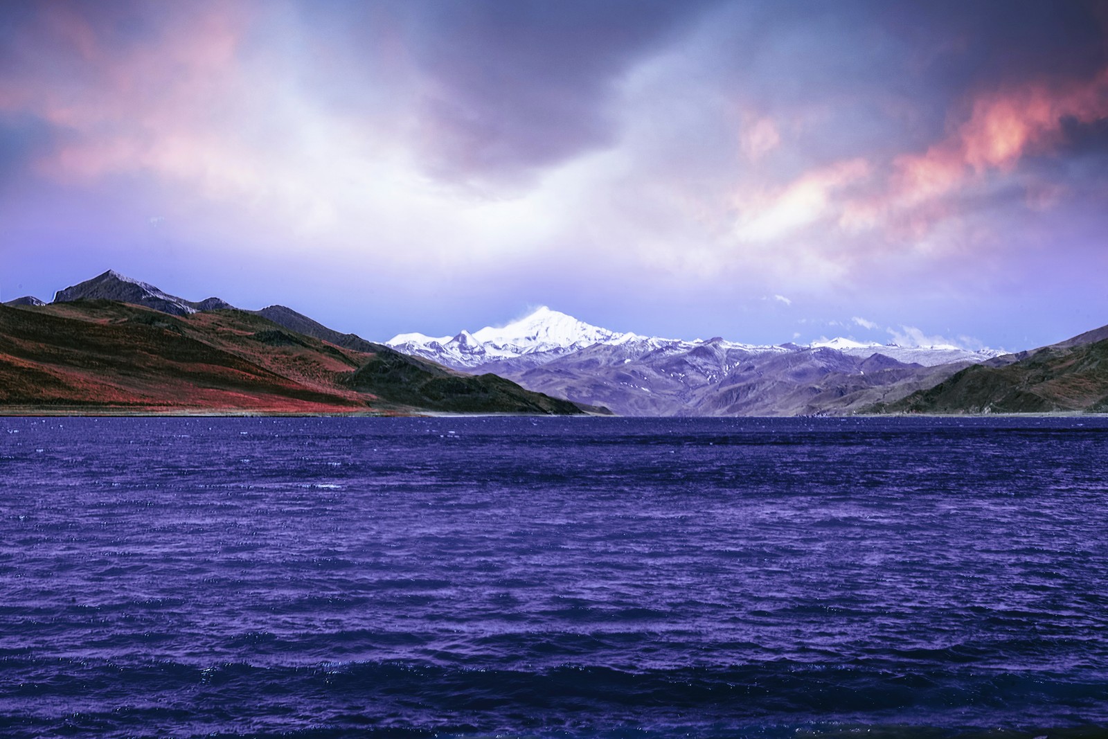 Lade riven, berge, landschaft, sonniger tag, lhasa Hintergrund herunter