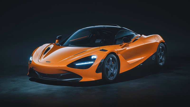 Суперкар mclaren 911 показан в оранжевом свете (mclaren 720s le mans, 2021, спортивные автомобили, тёмный фон, машины)