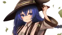 Roxy Migurdia de "Mushoku Tensei: Reencarnación sin trabajo", mostrando su cabello azul característico y su sombrero de ala ancha.