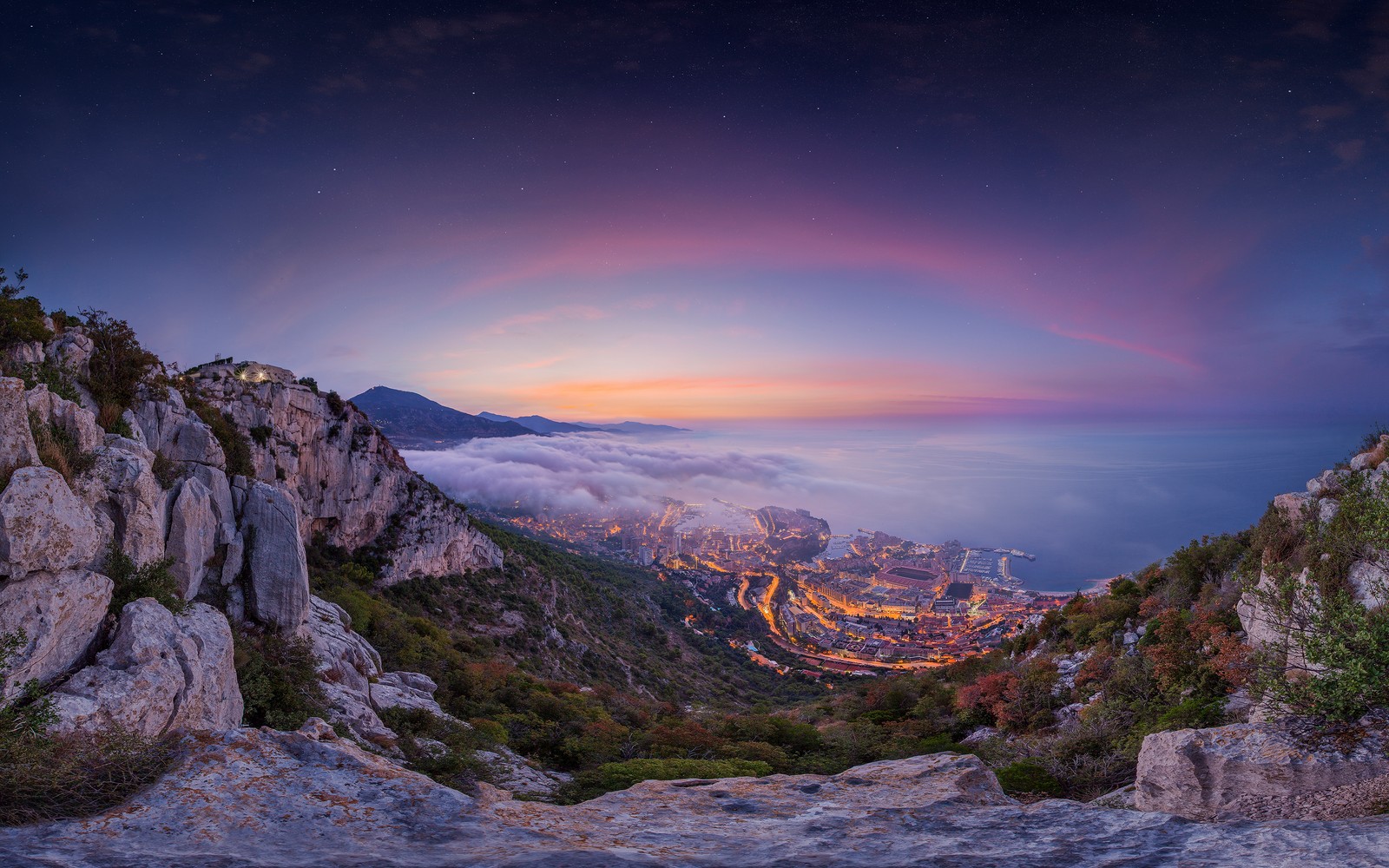 Descargar fondo de pantalla ciudad de mónaco, vista aérea, amanecer, brumoso, paisaje urbano