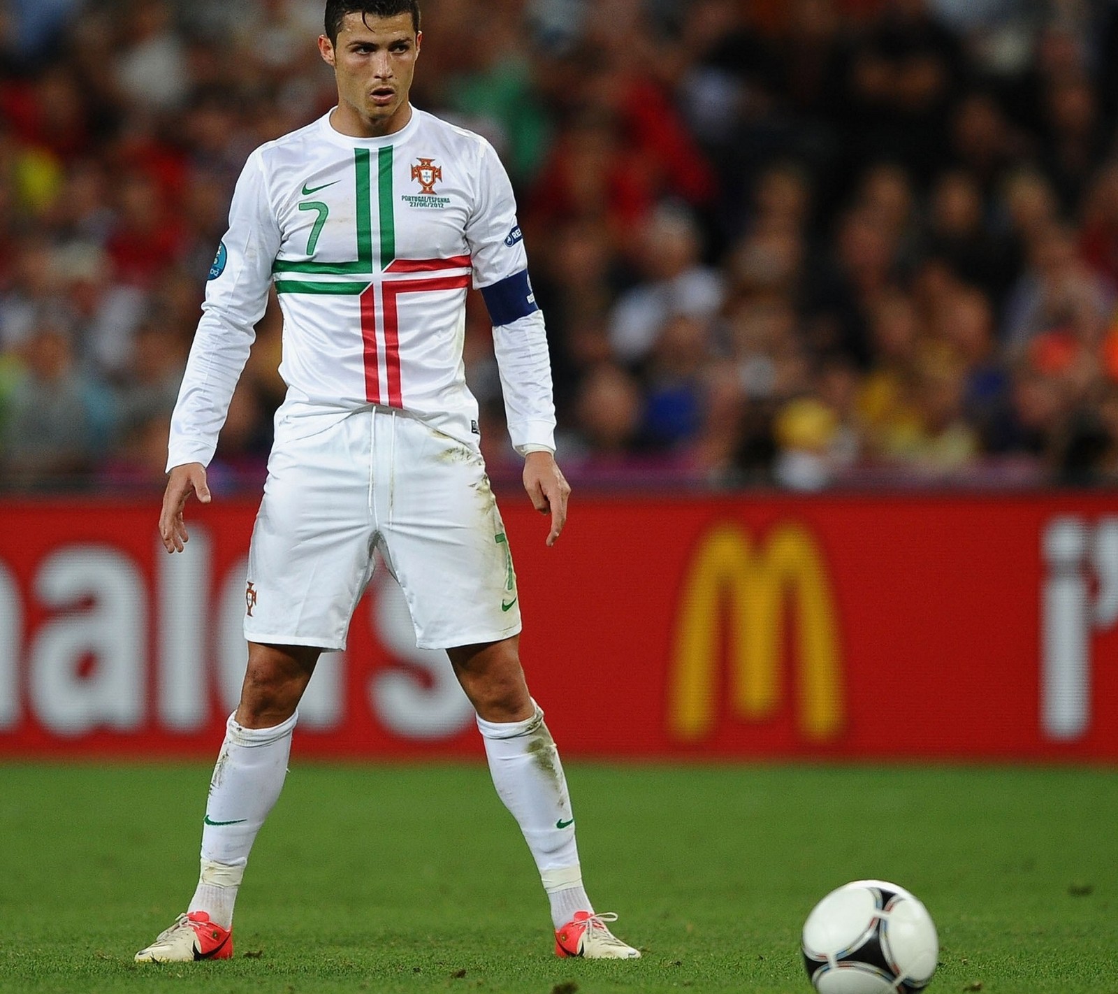 Lade cristiano, ronaldo Hintergrund herunter