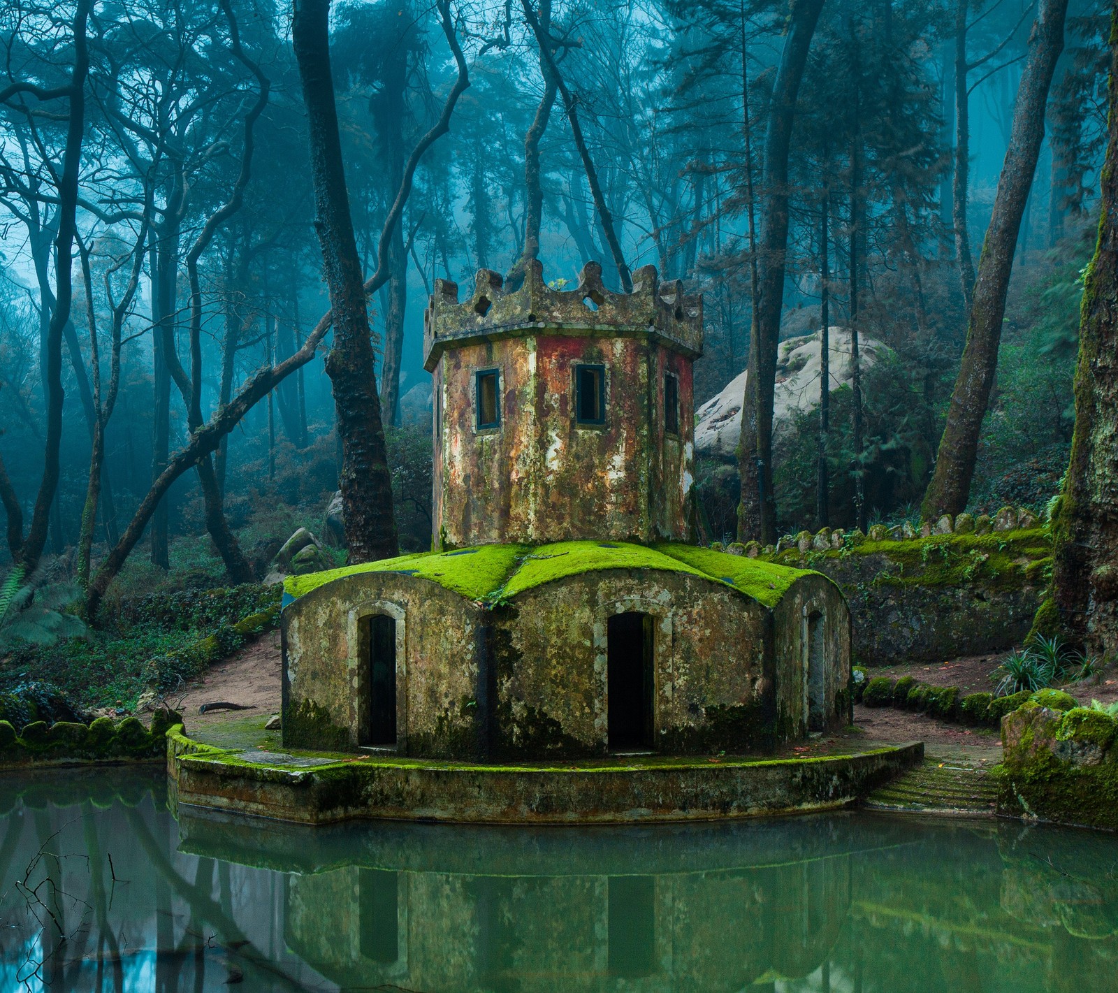 castles, forests, hobbit, portugal, trees Download Wallpaper