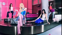 Aespa: Caos Caliente Equipaje - El Iconico Grupo Femenino de K-pop en Estilo Vibrante