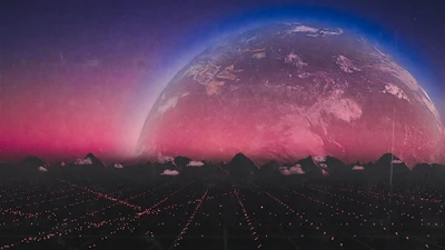 Surrealistischer planetarischer Horizont mit fernen Bergen und leuchtenden Lichtern