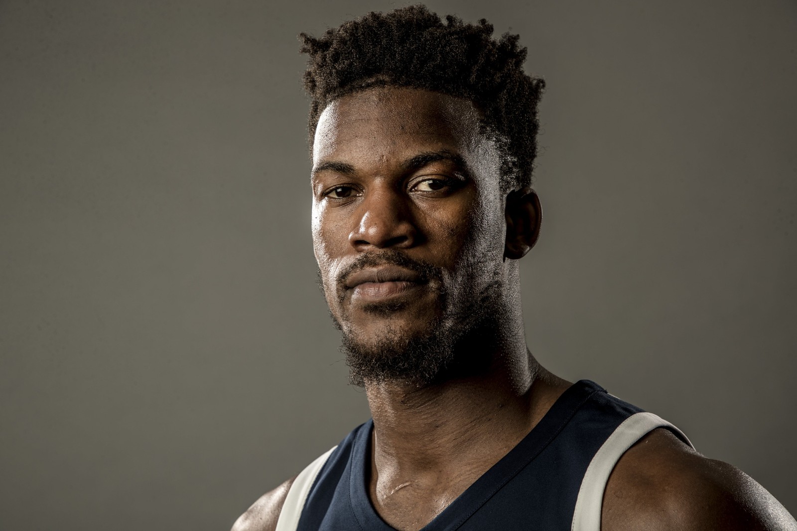 Lade jimmy butler, amerikanisch, basketballspieler, nba, miami heat Hintergrund herunter