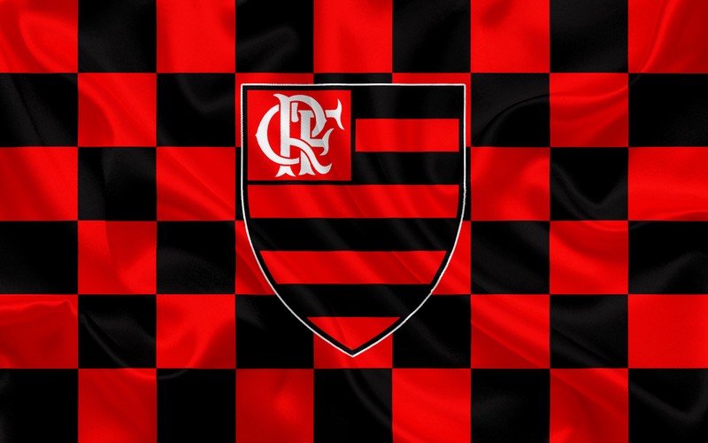 Крупный план красно-черной клетчатой ткани с гербом (фламенго фк, flamengo fc, клуб регат фламенго, кремленго, cr flamengo)