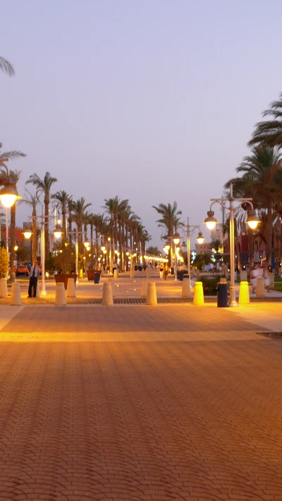 Promenade sereine du soir à Hurghada, Égypte