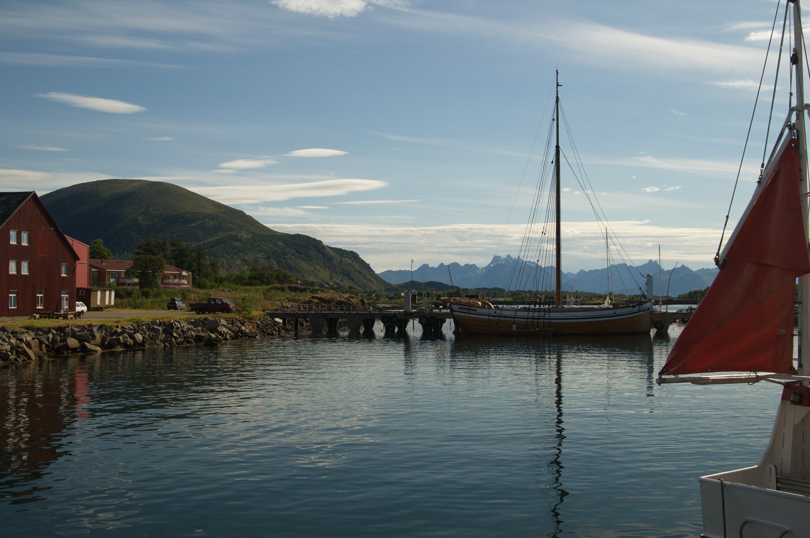 boat, waterway, harbor, river, lake wallpaper