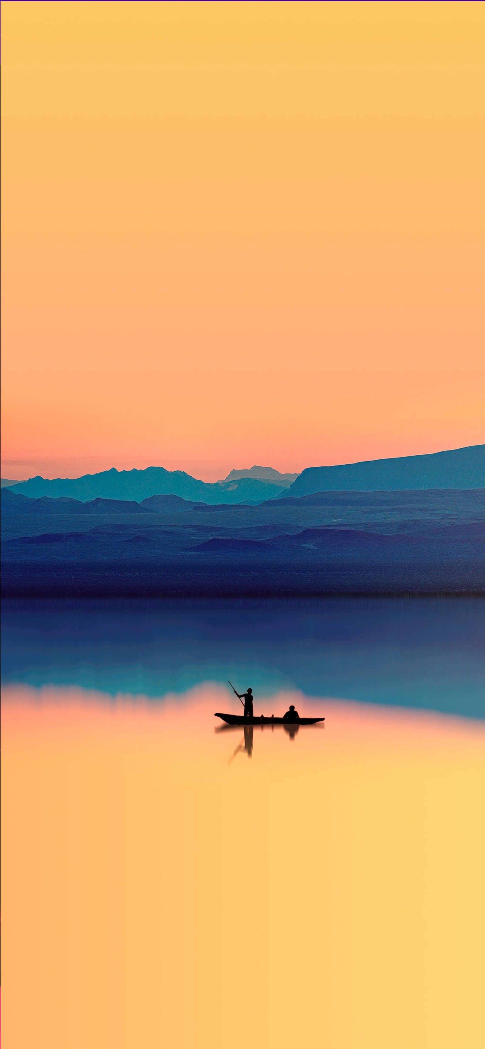 Há um homem em um barco em um lago ao pôr do sol (natureza, recursos hídricos, crepúsculo, paisagem, horizonte)