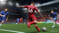 Trent Alexander-Arnold en action : FIFA 22 affrontement de football