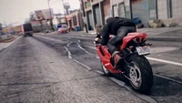 Acción de motocicletas a alta velocidad en las calles de Los Santos en un mod de Grand Theft Auto.