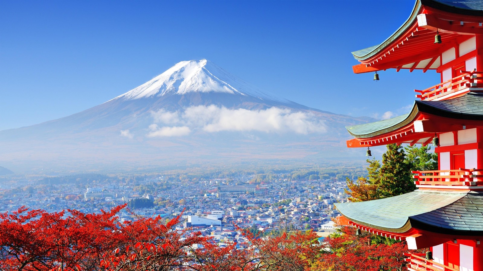 Vista de uma pagoda com uma montanha ao fundo (monte fuji, vulcão, montanha, formas montanhosas, turismo)