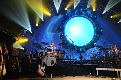 palco, baterista, concerto de rock, tambor, violão